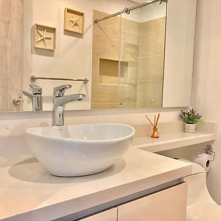 Apartamento Cb1421 Comoda 2 Camas En Crespo Vista Al Mar *